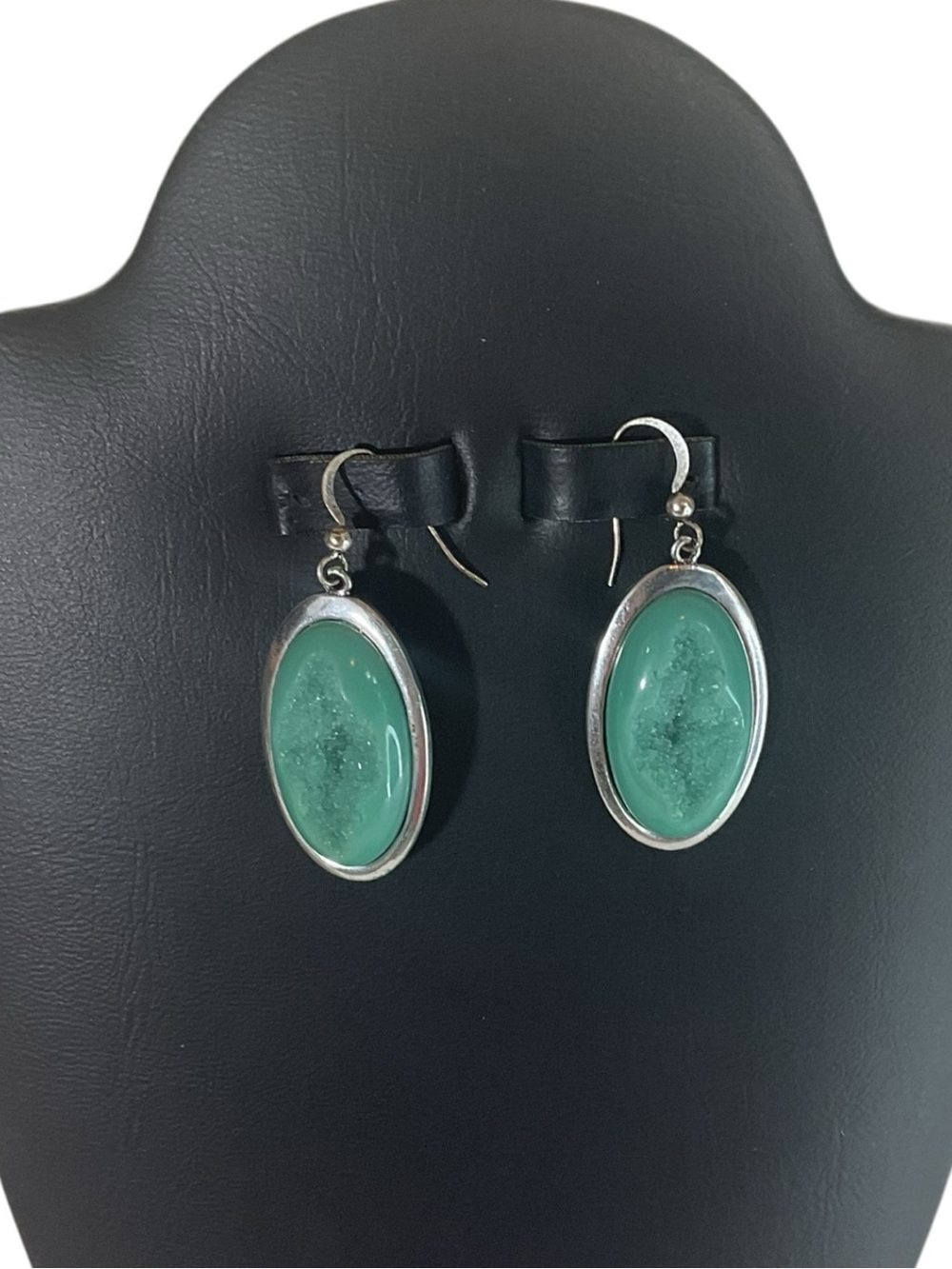 Vintage Silver Tone Green Druzy Style Oval Dangle Earrings Boho Artisan Statemen